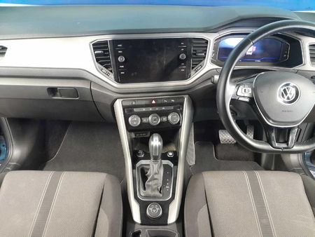 2021-Volkswagen-T-Roc-20-TSI-Design-4Motion-Auto_6