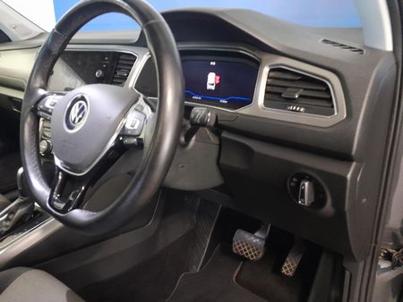 2021-Volkswagen-T-Roc-20-TSI-Design-4Motion-Auto_8
