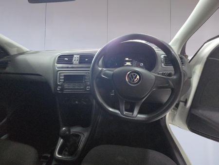 2023-Volkswagen-Polo-Vivo-14-Trendline-5-dr_13