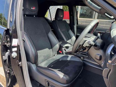 2025-Toyota-Fortuner-28GD-6-4x4-GR-S-Auto_22