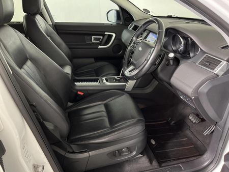 2017-Land-Rover-Discovery-Sport-20i4-D-HSE_9