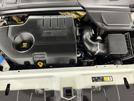 2017-Land-Rover-Discovery-Sport-20i4-D-HSE_13