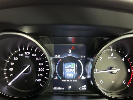 2017-Land-Rover-Discovery-Sport-20i4-D-HSE_2