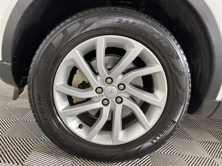 2017-Land-Rover-Discovery-Sport-20i4-D-HSE_4