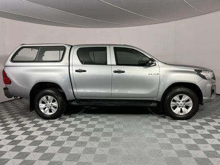 2019-Toyota-Hilux-24-GD-6-Raised-Body-SRX-Auto-Double-Cab_18