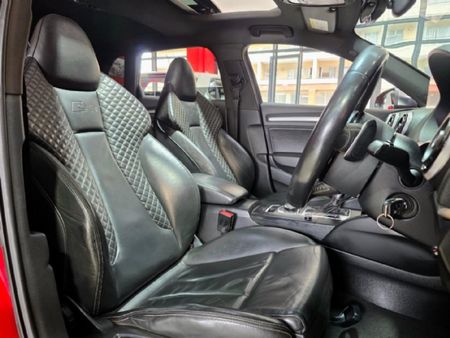 2015-Audi-S3-Sportback-quattro-Auto_11