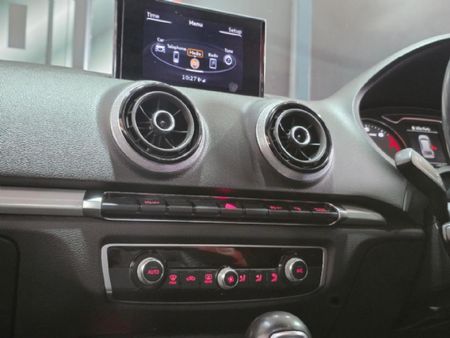 2015-Audi-S3-Sportback-quattro-Auto_14