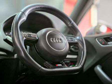 2015-Audi-S3-Sportback-quattro-Auto_17