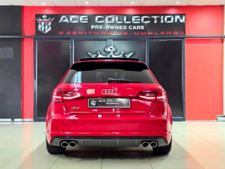 2015-Audi-S3-Sportback-quattro-Auto_6