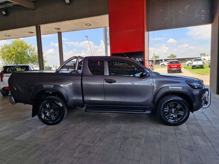 2021-Toyota-Hilux-24-GD-6-Raised-Body-Raider-Extended-Cab_1