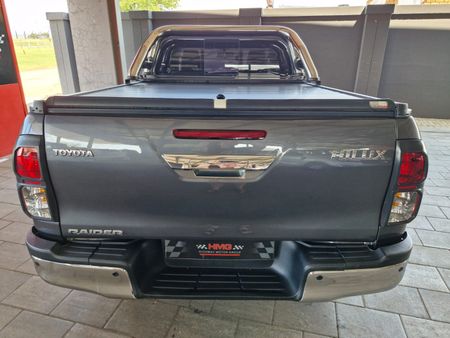 2021-Toyota-Hilux-24-GD-6-Raised-Body-Raider-Extended-Cab_3