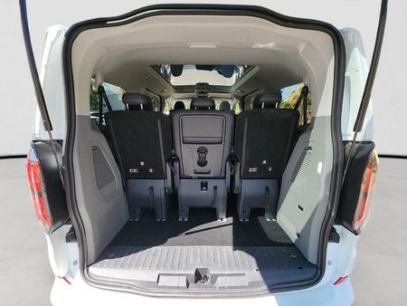 2026-Ford-Tourneo-Custom-20D-Titanium-X-Auto_17