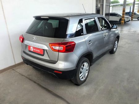 2022-Toyota-Urban-Cruiser-15-Xi_3