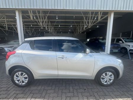 2020-Suzuki-Swift-12-GL-Auto_6