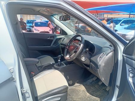 2017-Hyundai-Creta-16-Executive_6