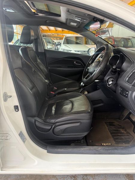 2018-Kia-Rio-2018-Kia-Rio-Sedan-14-AUTO_9