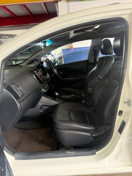 2018-Kia-Rio-2018-Kia-Rio-Sedan-14-AUTO_10