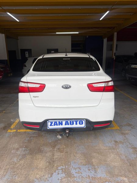 2018-Kia-Rio-2018-Kia-Rio-Sedan-14-AUTO_6
