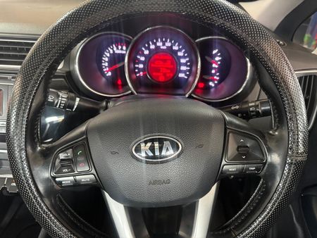 2018-Kia-Rio-2018-Kia-Rio-Sedan-14-AUTO_7