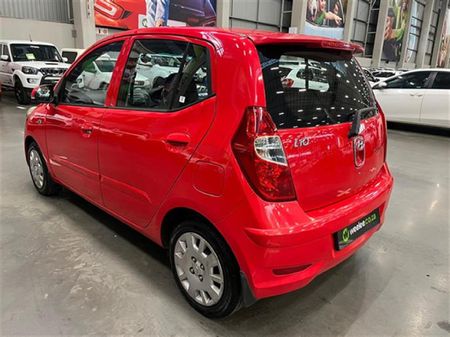 2013-Hyundai-i10-11-GLS-Motion_4