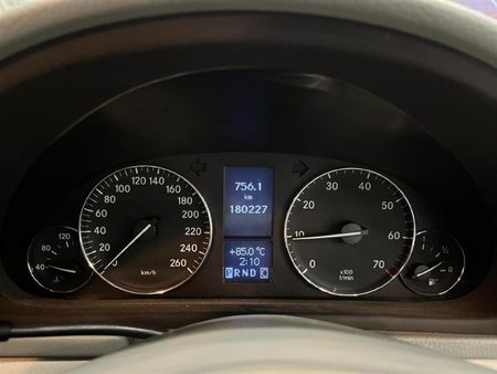 2007-Mercedes-Benz-C-Class-C-180K-Estate-Classic-Auto_10