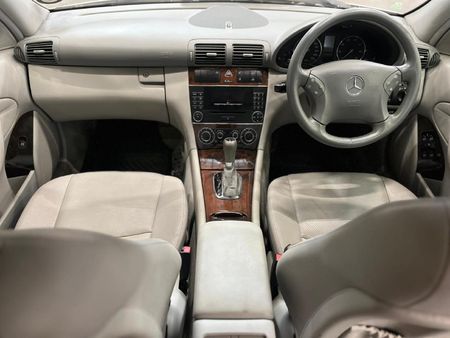 2007-Mercedes-Benz-C-Class-C-180K-Estate-Classic-Auto_11