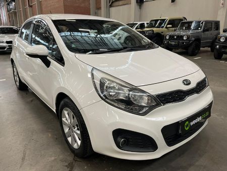2013-Kia-Rio-14-5-dr_0