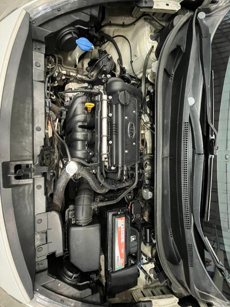2013-Kia-Rio-14-5-dr_12