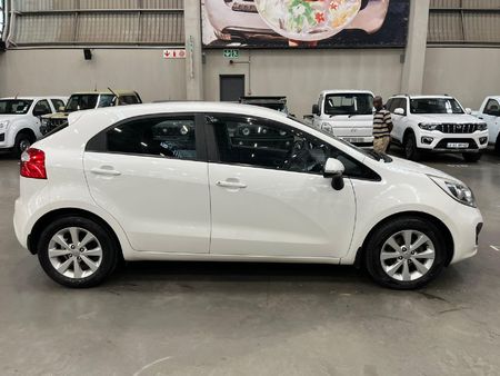 2013-Kia-Rio-14-5-dr_1