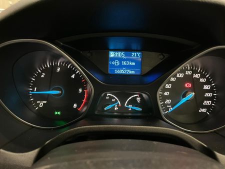 2012-Ford-Focus-20-TDCi-Trend-Auto_10