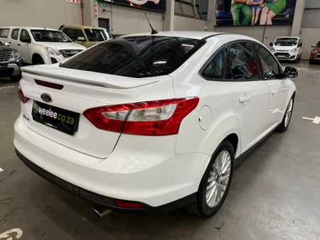 2012-Ford-Focus-20-TDCi-Trend-Auto_6
