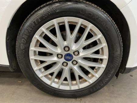 2012-Ford-Focus-20-TDCi-Trend-Auto_8