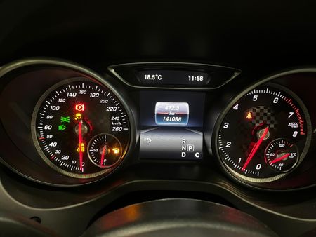 2016-Mercedes-Benz-A-Class-A-200-AMG_10