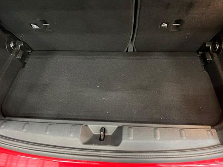 2019-MINI-Hatch-JCW-Auto_13