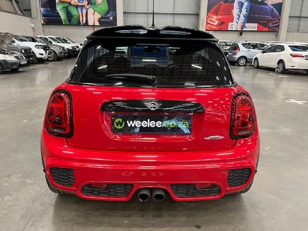 2019-MINI-Hatch-JCW-Auto_3