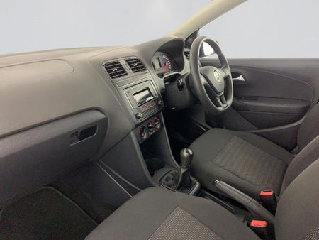 2024-Volkswagen-Polo-Vivo-14-Trendline-5-dr_10