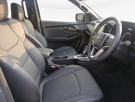 2026-Isuzu-D-Max-30-DDI-V-Cross-HR-4x4-Auto-Double-Cab_11