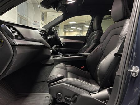 2022-Volvo-XC90-B6-Inscription-AWD_10