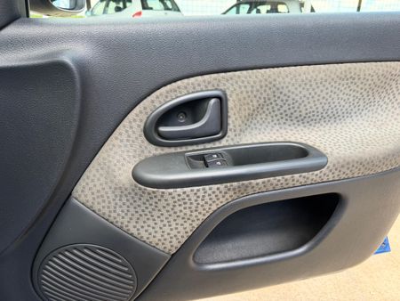 2006-Renault-Clio-14-Expression-Auto_11