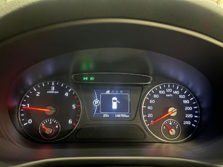2017-Kia-Sorento-22D-LX-Auto_10