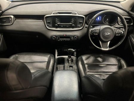 2017-Kia-Sorento-22D-LX-Auto_11