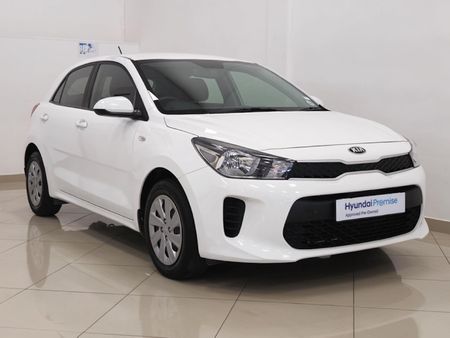 2017-Kia-Rio-12-5-dr_0