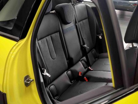 2025-MINI-Hatch-Cooper-Auto_14