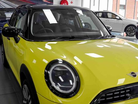 2025-MINI-Hatch-Cooper-Auto_4