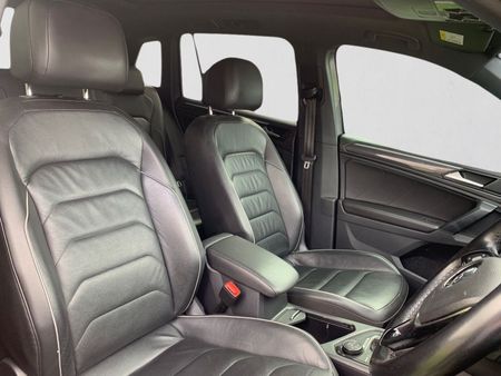 2020-Volkswagen-Tiguan-20-TSI-Highline-4Motion-Auto_11