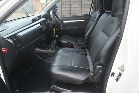 2019-Toyota-Hilux-24-GD-Single-Cab_5