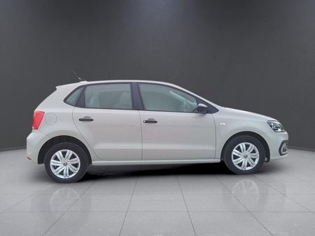 2025-Volkswagen-Polo-Vivo-14_7