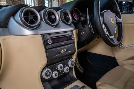 2006-Ferrari-612-Scaglietti_9