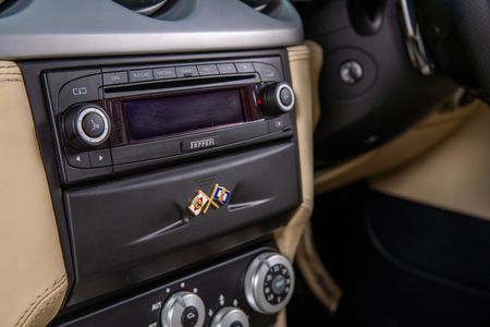 2006-Ferrari-612-Scaglietti_10