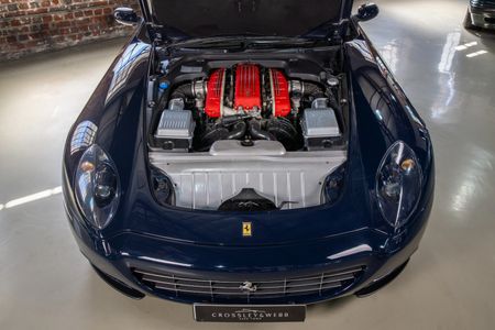 2006-Ferrari-612-Scaglietti_17